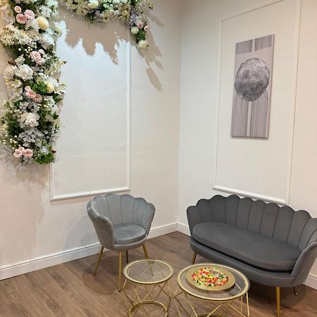 Cattaleya Rooms Флоренция Екстериор снимка