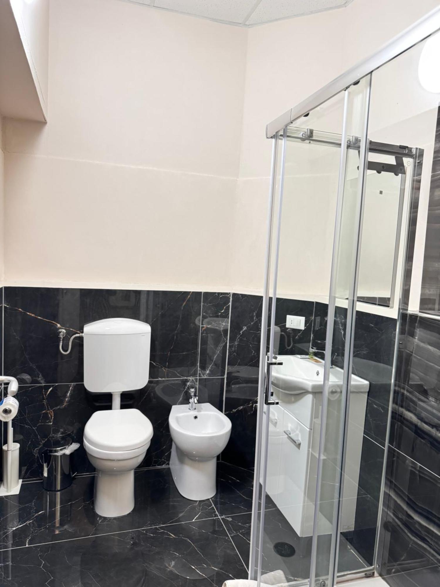 Cattaleya Rooms Флоренция Екстериор снимка